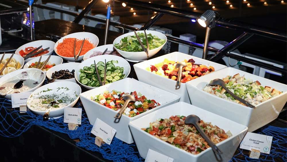 tour-dubai-marina-dinner-cruise-exterior-buffet-1